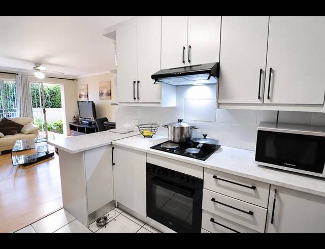 2 BEDROOM TOWNHOUSE FOR SALE IN SONNEGLANS